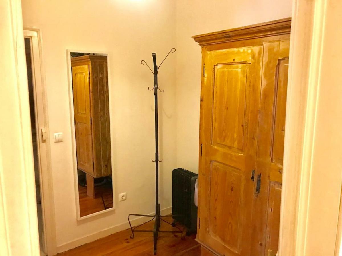Charming Flat Lägenhet Lisboa Exteriör bild