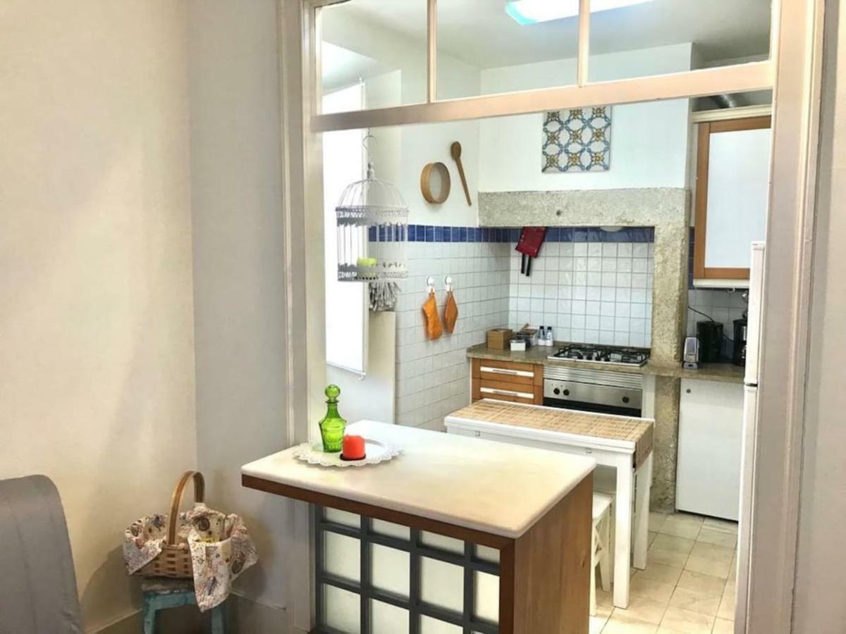 Charming Flat Lägenhet Lisboa Exteriör bild