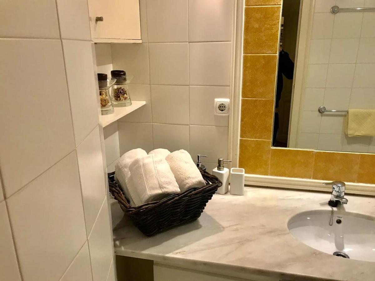Charming Flat Lägenhet Lisboa Exteriör bild